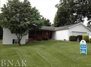 701 E Newton St, Heyworth, IL 61745