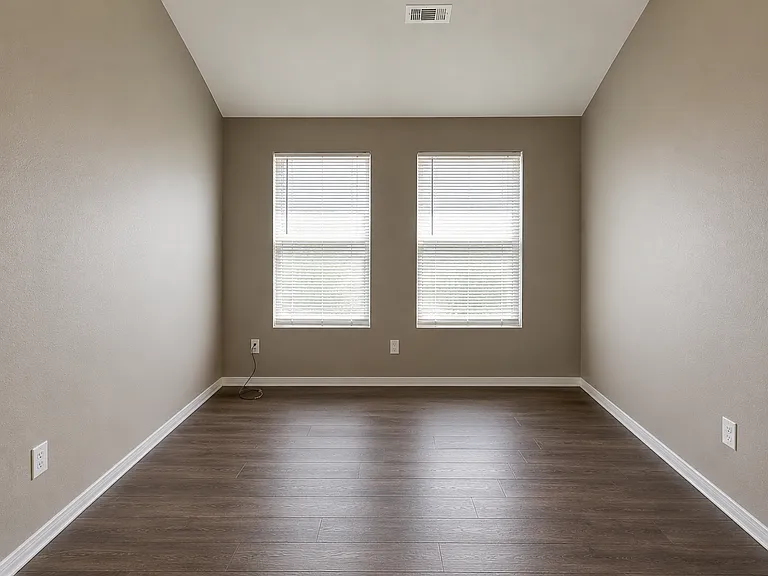 2314 Village Leaf Dr — Photo 12