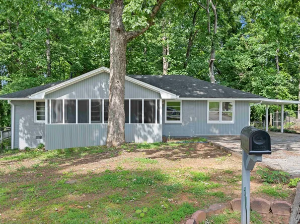 1322 Sanders Dr, Morrow, GA 30260