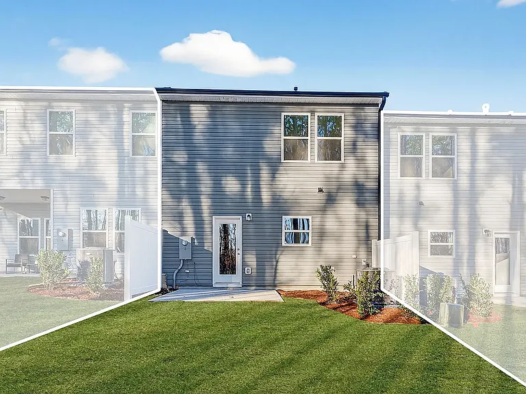 582 Barrington Row Ave — Photo 5