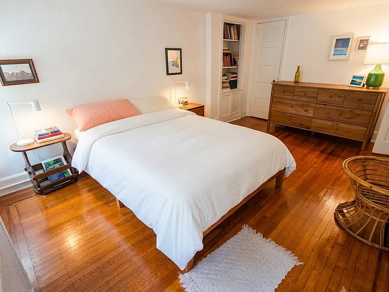 327 S Camac St #3 — Photo 6