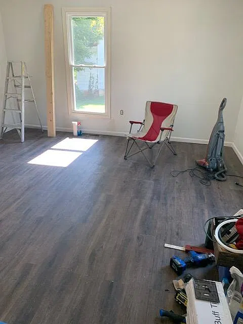 2 bed, 883 sqft, $1,100 — Photo 2