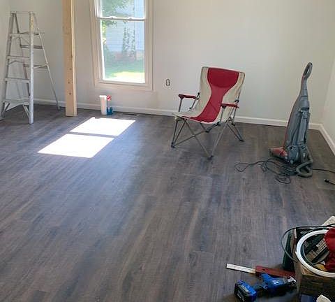 2nd image of 400 S Mill St
