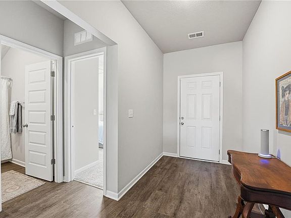 5th image of 1600 Maci St