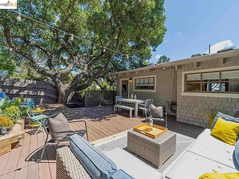 3061 Frye St — Photo 27