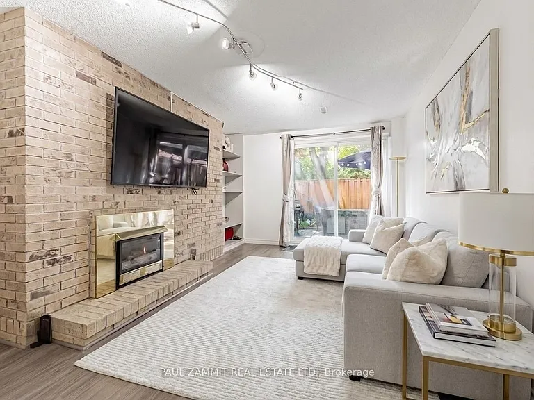 42 Windsor Court Rd — Photo 18
