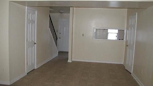 5th image of 412 Hickorywood Cir