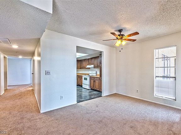5th image of 781 Palo Verde Cir APT 1