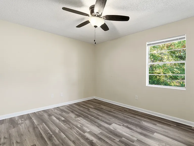 234 Deerwood Dr — Photo 19