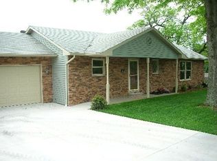 7 Brigdeview Dr, Kimberling City, MO 65686