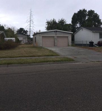 2nd image of 1229 Bear Ave