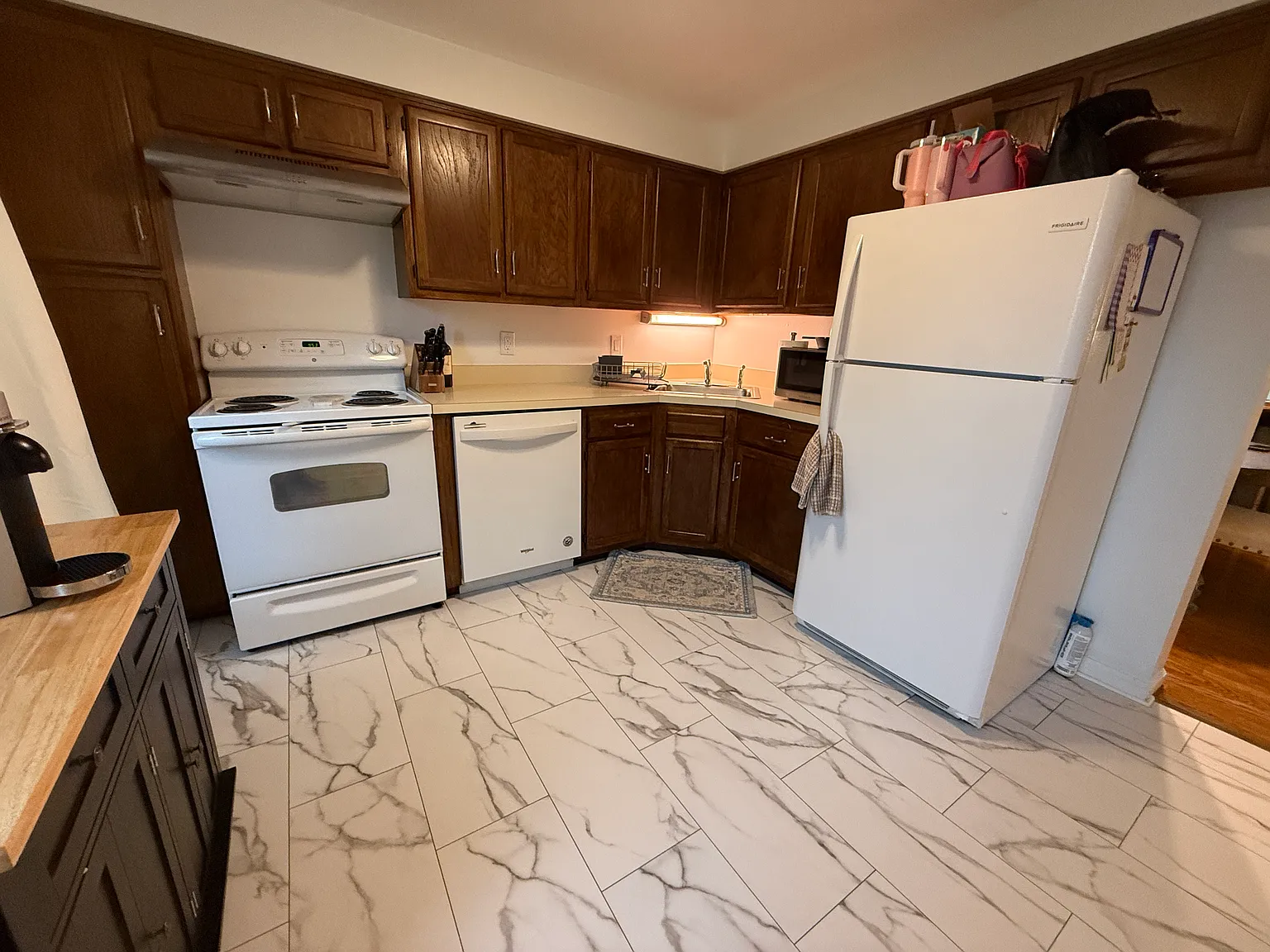 3 bed, 1580 sqft, $2,500 — Photo 3