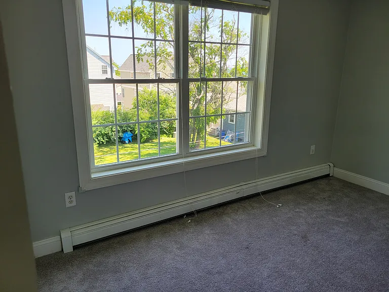 67 Garrison Ave — Photo 10