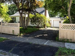 104 Knobb Hill Rd, Milford, CT 06460