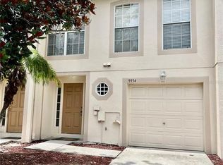 9934 Ashburn Lake Dr, Tampa, FL 33610