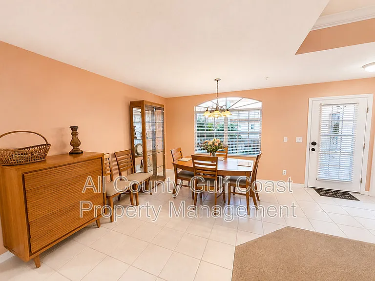 1704 Gondola Park Dr — Photo 6