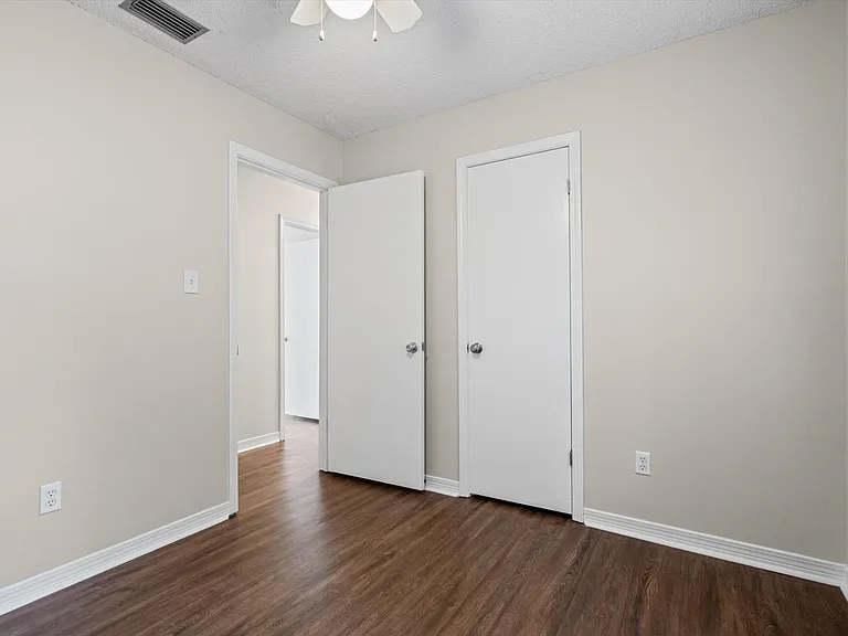 2835 Old Dutch Ct — Photo 15