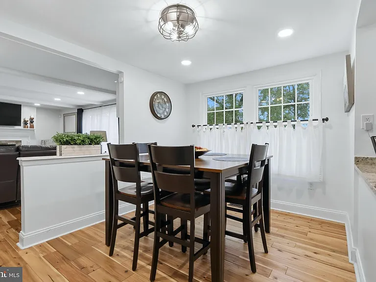 12821 Asbury Dr — Photo 5