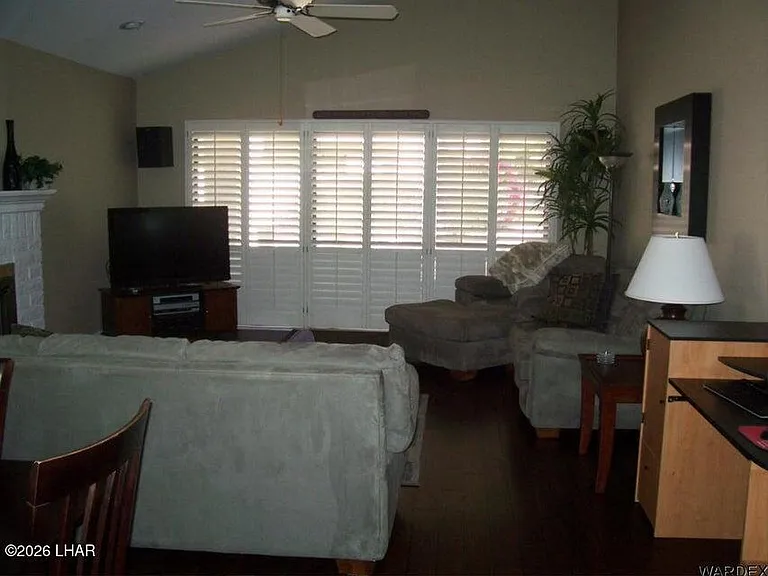 1402 McCulloch Blvd N #9 — Photo 7