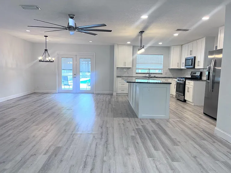 113 Hickory Tree Rd — Photo 9