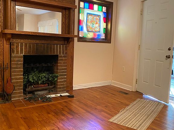 5th image of 5515 NE Cedar Heights Rd