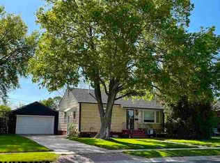 2914 Avenue G, Scottsbluff, NE 69361