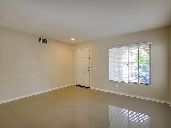 5th image of 40602 Heyerdahl Ave