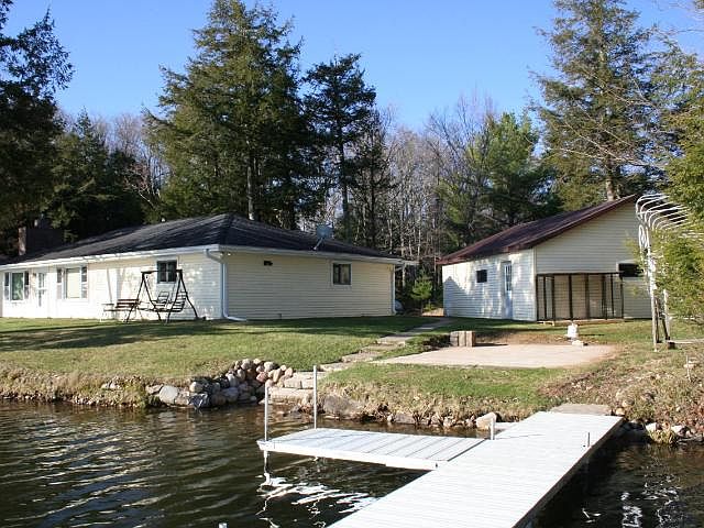 1st image of 9248 Bay Ln