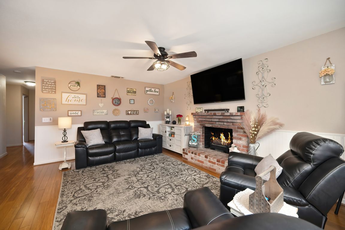 next background image