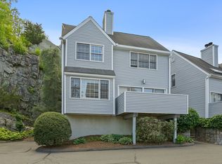 37 Wilton Crst UNIT 37, Wilton, CT 06897