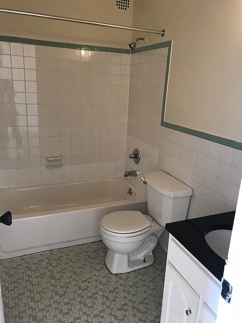 2nd image of 31-28 29th St #D6d