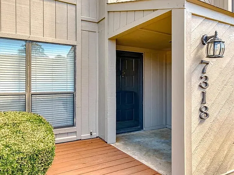 7318 Maple Ct — Photo 2