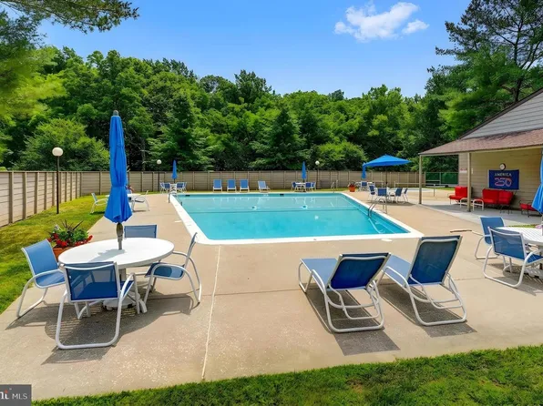 219 Deer Fox Ln, Lutherville Timonium, MD 21093