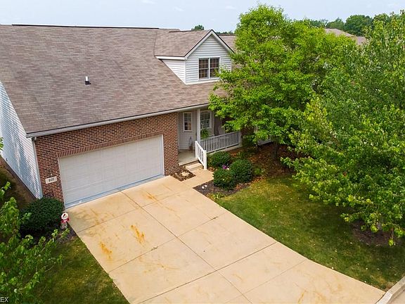 2nd image of 801 Gardenstone Cir