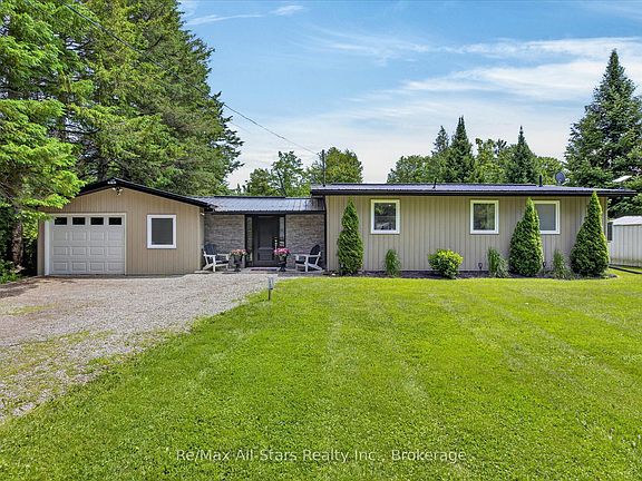5th image of 75 Cedarplank Rd