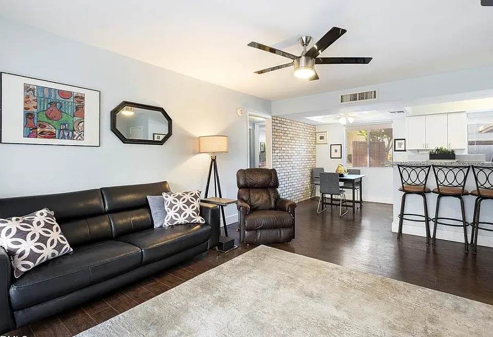 4554 E Paradise Village Pkwy S #166
