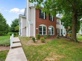 76 Balboa Ln, Franklin Park, NJ 08823