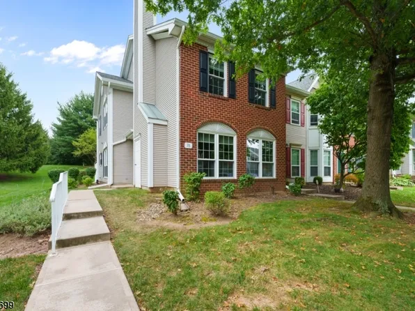 76 Balboa Ln, Franklin Twp., NJ 08823