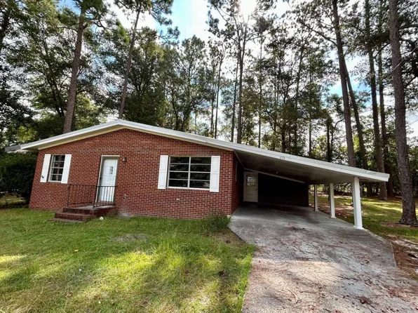 115 Camellia Dr, Reidsville, GA 30453