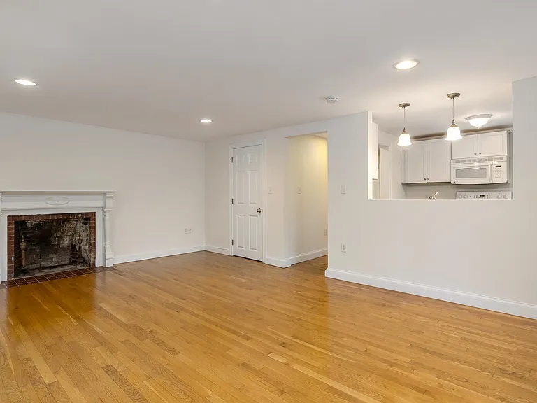 272 South St — Photo 10