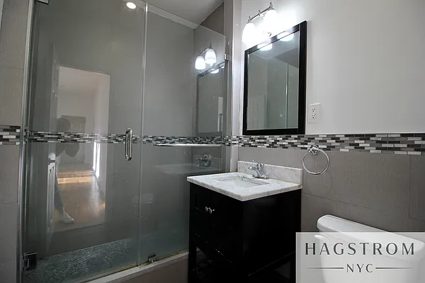 Rented by Hagstrom Management Inc | media 10