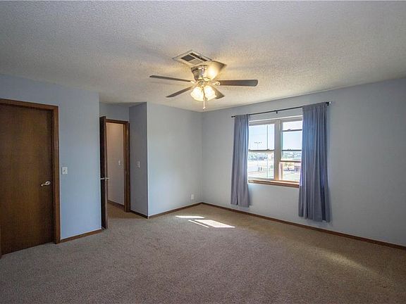 4th image of 1932 Pawnee Dr