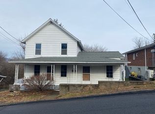 11 Market St, Pittston, PA 18640