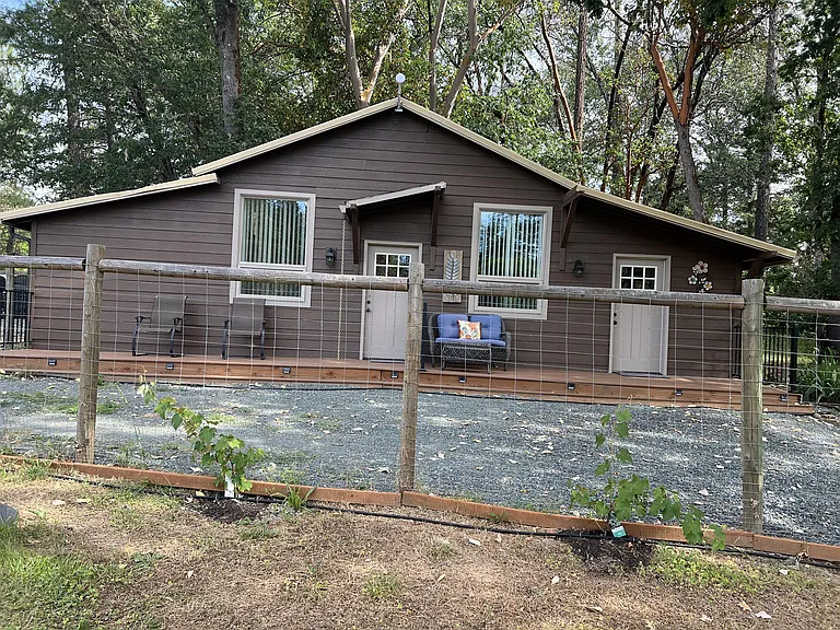 8401 Riverbanks Rd — Photo 22