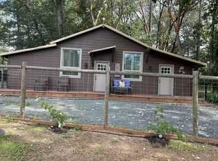 8401 Riverbanks Rd #D, Grants Pass, OR 97527