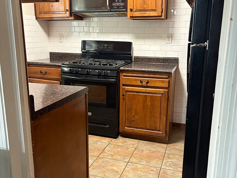 8218 Meadow Ln — Photo 24
