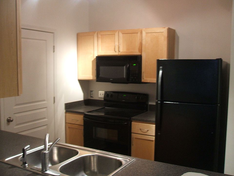 2nd image of 401 20th St S APT 219