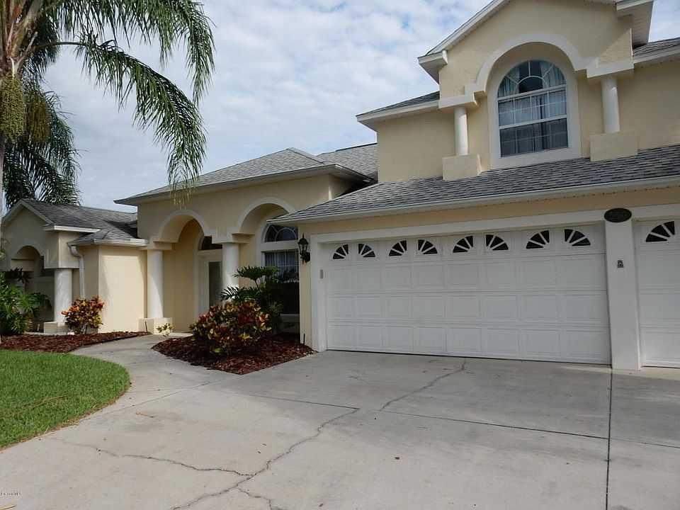 1st image of 550 Sunset Lakes Dr