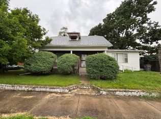 1108 Burdsal Pkwy, Indianapolis, IN 46208