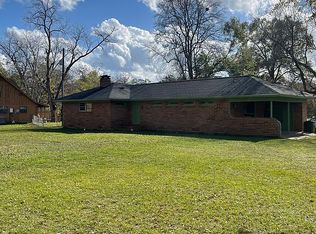 527 W Main St, Garrison, TX 75946